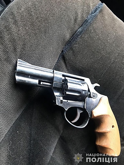 Свежие новости: В Николаеве полицейские задержали двух братьев, которые открыли стрельбу из-за конфликта на дороге