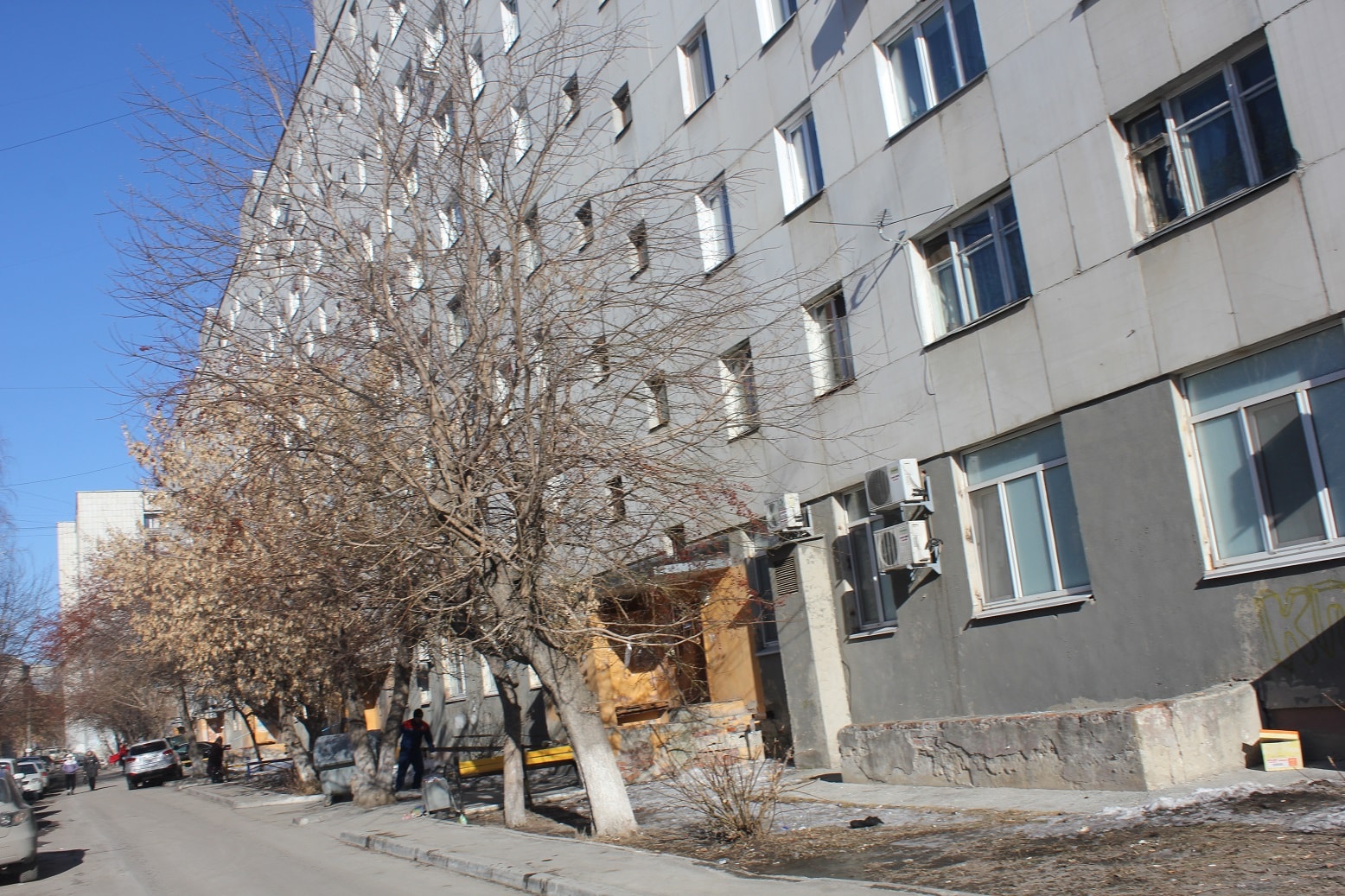 Свежие новости: На Николаевщине 19-летняя девушка покончила жизнь самоубийством, выпрыгнув из восьмого этажа