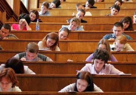 Свежие новости: Вузам Украины разрешили выдавать дипломы собственного образца