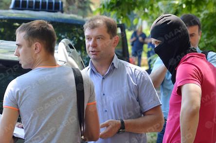 Свежие новости: В Николаеве на взятке в 800 долларов СБУ задержала начальника одного из управлений таможни