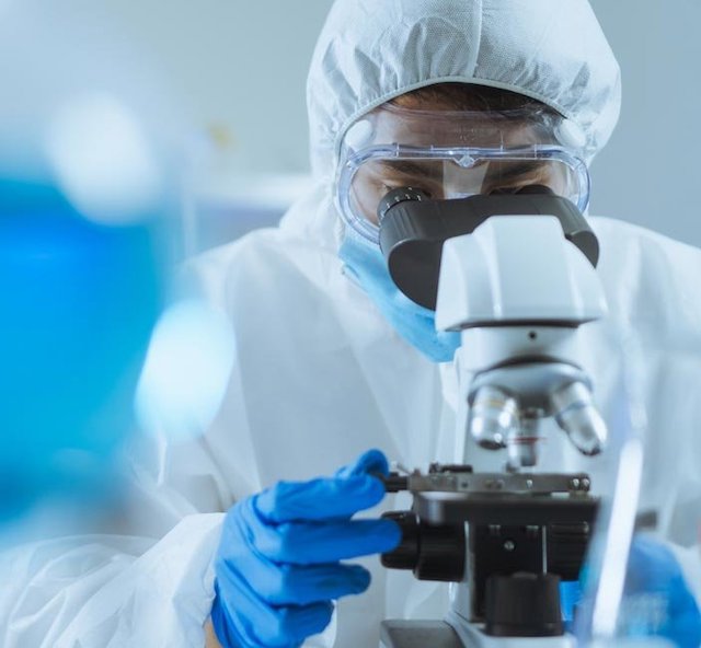 Свежие новости: В Британии подтвердили два случая заражения штаммом 