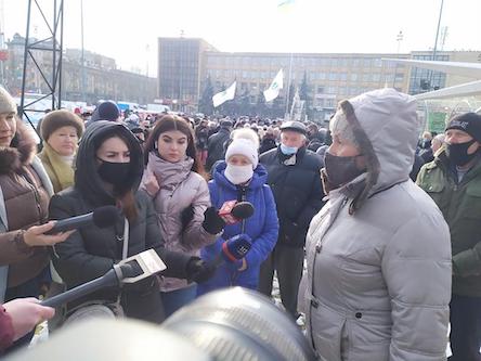 Свежие новости: Николаевцы собрались на площади Соборной на «тарифный» митинг