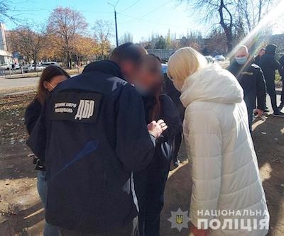 Свежие новости: На Николаевщине задержала сотрудницу Госгеокадастра на взятке