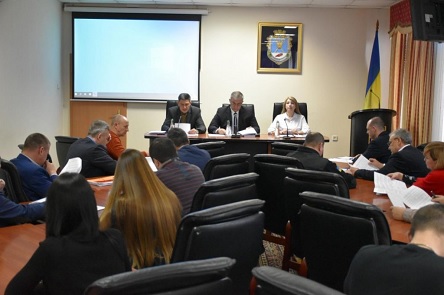 Свежие новости: Николаевская ОГА решила “максимально ограничить передвижение населения между населенными пунктами”