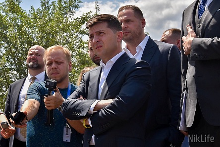 Свежие новости: ОНЛАЙН: Визит Зеленского на Николаевщину: Президентский самолет приземлился в аэропорту Николаева