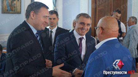 Свежие новости: ВИДЕО: Депутаты Николаевского горсовета поссорились из-за распределения более 300 миллионов гривен бюджета