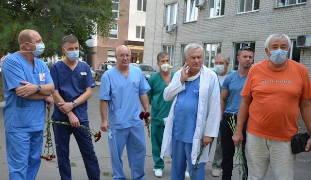 Свежие новости: В Николаеве простились с хирургом, умершим от коронавируса