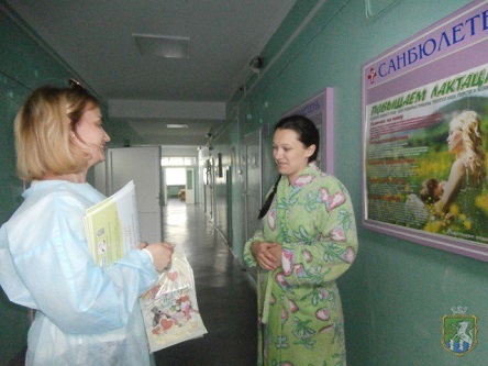 Свежие новости: Привітання жінок, які перебувають у пологовому відділенні, з нагоди Дня матері