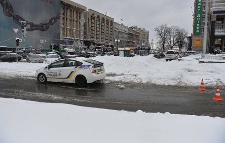 Фото новости: У Києві п'яний водій влетів у авто з вагітною жінкою Свежие новости: У Києві п'яний водій влетів у авто з вагітною жінкою