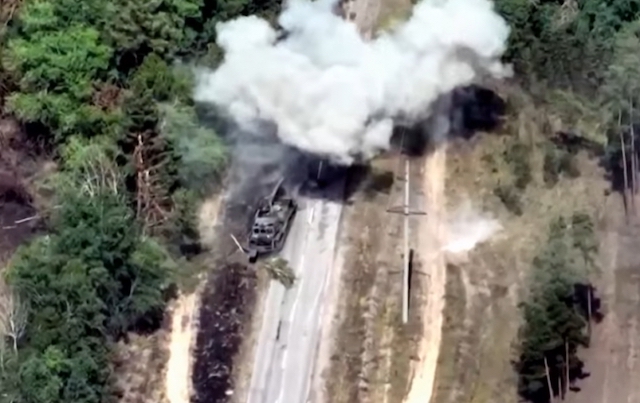 Свежие новости: Николаевские десантники уничтожили российский путепрокладчик