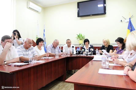 Свежие новости: Строительство травмпункта больницы скорой медицинской помощи планируем завершить до конца 2018 года, - Александр Демьянов