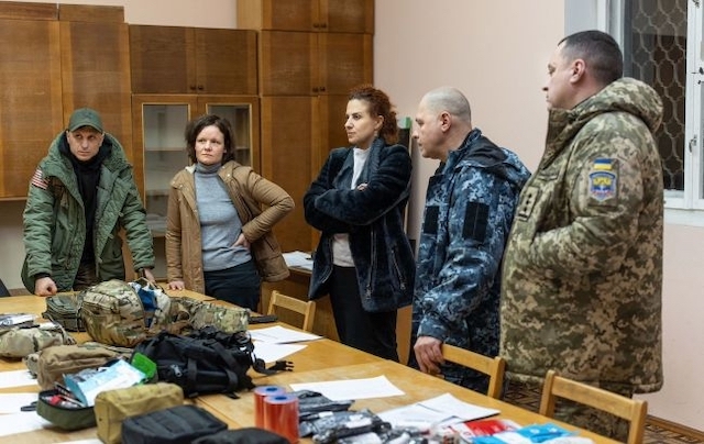 Свежие новости: Міноборони перевірило склад медичних сил: тисячі аптечок потрібно перекомплектовувати