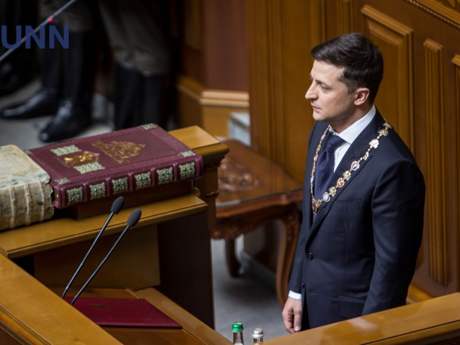 Свежие новости: Зеленский завтра встретится с Парубием и лидерами фракций