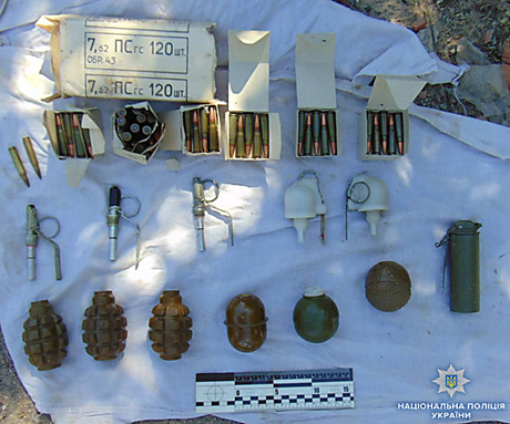 Свежие новости: У жителя Братского полиция обнаружила дома тайник с гранатами