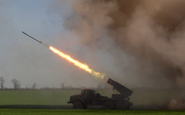 Свежие новости: Оккупанты бросили все силы на захват Северодонецка и трассы «Лисичанск-Бахмут»