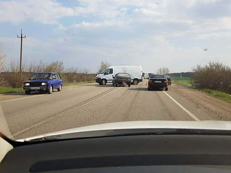 Свежие новости: На Николаевщине на трассе столкнулись «ВАЗ» и микроавтобус