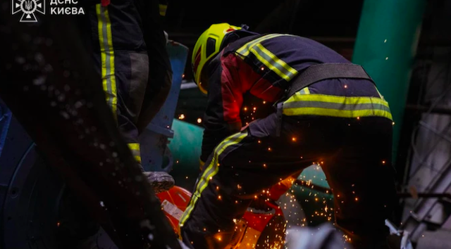 Свежие новости: У Києві загинув рятувальник під час відновлювальних робіт