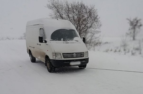 Свежие новости: На Николаевщине спасатели за сутки 7 раз извлекали авто из кюветов и снежных переметов