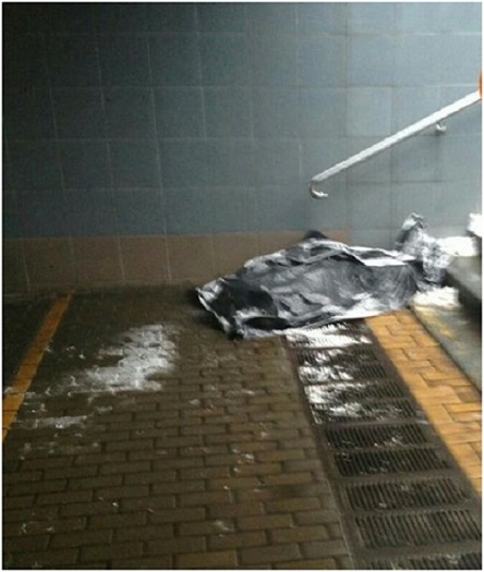 Свежие новости: В Киеве на выходе из перехода внезапно умер мужчина