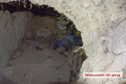 Свежие новости: В канализационном колодце в центре Николаева обнаружен труп