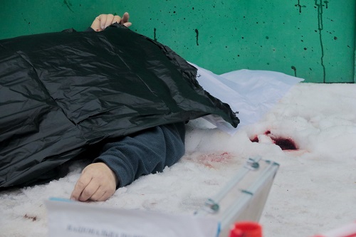 Свежие новости: ВИДЕО: В Киеве посреди улицы нашли мужчину с простреленной головой