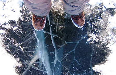 Фото новости: В Запорожской области три ребенка провалились под лед и погибли Свежие новости: В Запорожской области три ребенка провалились под лед и погибли