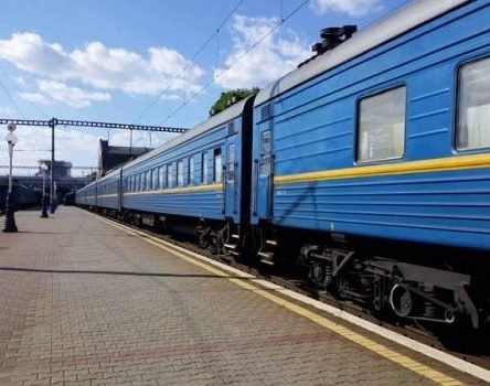 Свежие новости: Директора Николаевского зоопарка обокрали в поезде