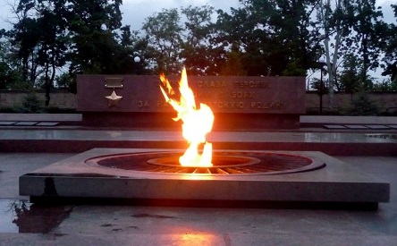 Свежие новости: В Николаеве осквернили Вечный огонь: «Плевали и грели ноги»