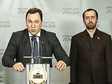 Свежие новости: От Порошенко сбежали еще два депутата