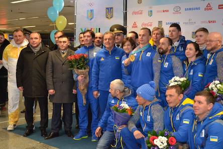 Свежие новости: Николаевские чиновники встретили в аэропорту «Борисполь» олимпийского чемпиона Александра Абраменко