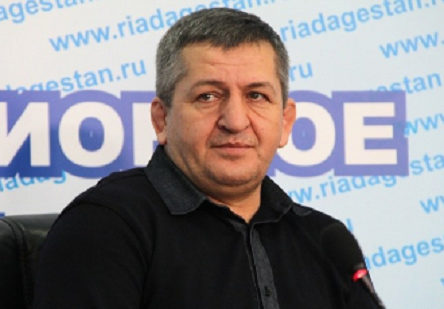 Свежие новости: Хабибу осталось еще 3-4 боя, - отец Нурмагомедова