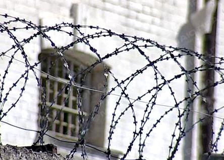 Фото новости: В колонии в Сумской области подрались заключенные, один погиб Свежие новости: В колонии в Сумской области подрались заключенные, один погиб