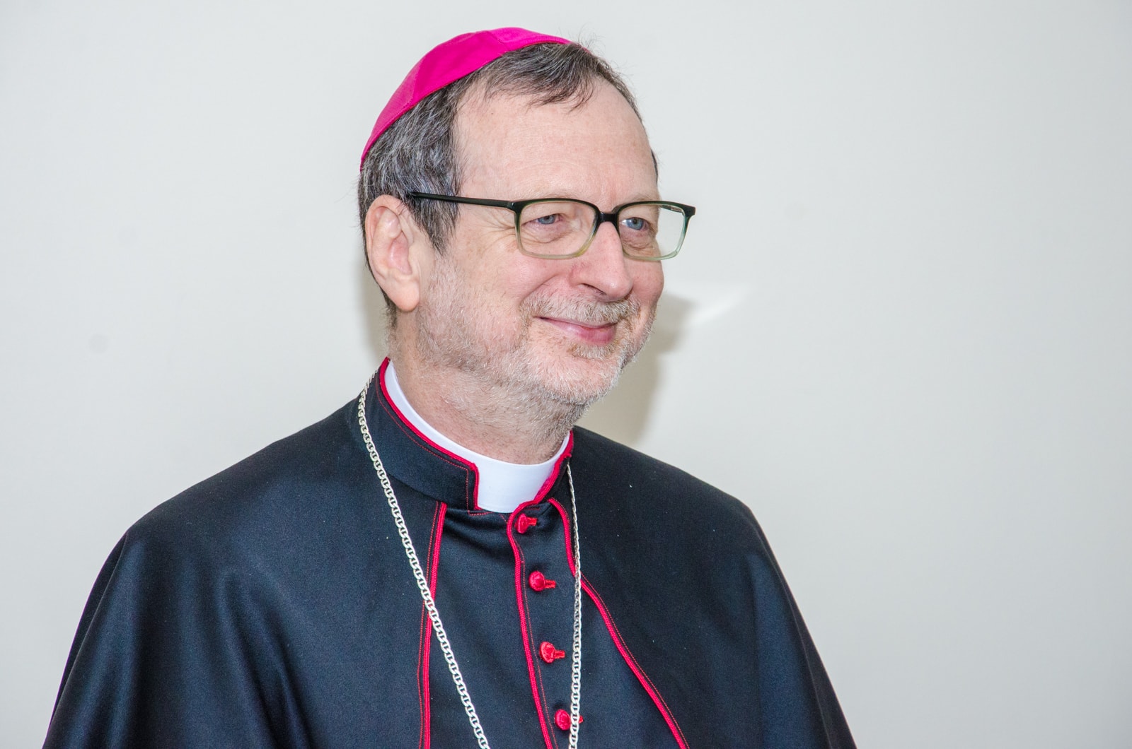 Свежие новости: Папский нунций считает, что Украина проиграла на всех фронтах