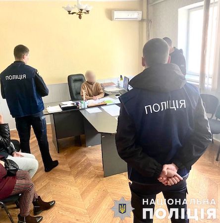 Свежие новости: На Вознесенщині посадовиця вимагала хабар  за незвільнення з роботи