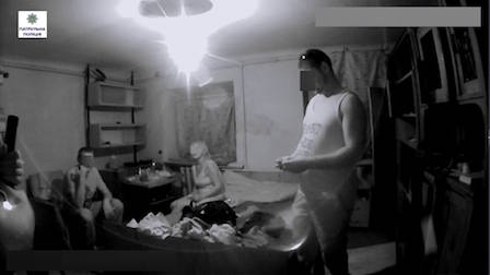 Свежие новости: Патрульні затримали двох мешканців Снігурівського району, які через вікно проникли в чуже домоволодіння