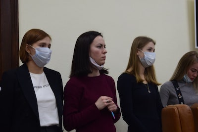 Свежие новости: Родители в Николаеве просили комиссию по образованию не переводить на питание КОП