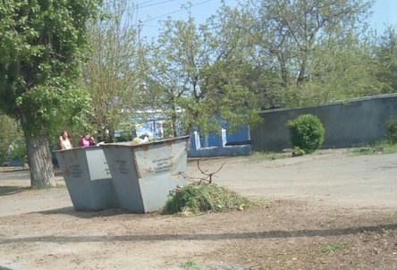 Свежие новости: У Вознесенську повернули сміття власнику