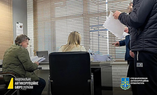 Фото новости: Керівницю апарату Харківської ОВА підозрюють в «схемі» на ₴15 мільйонів при закупівлі гуманітарки Свежие новости: Керівницю апарату Харківської ОВА підозрюють в «схемі» на ₴15 мільйонів при закупівлі гуманітарки