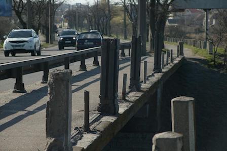 Свежие новости: Николаевский фотограф показал, в каком состоянии находится Варваровский мост