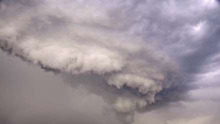 Свежие новости: Украину накроют бури и шквалы после жары +40