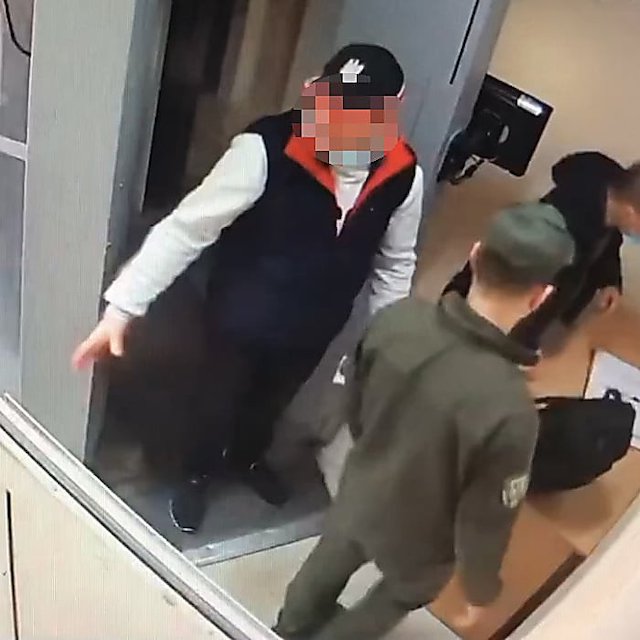 Свежие новости: Инспектора Киевского СИЗО задержали с крупной партией наркотиков