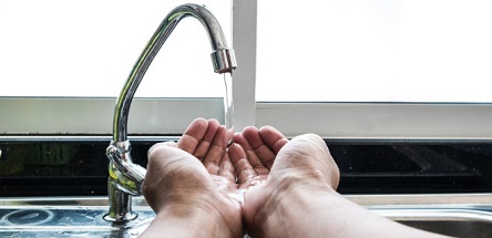 Свежие новости: Киев ищет способ очищать воду без хлора завода Коломойского