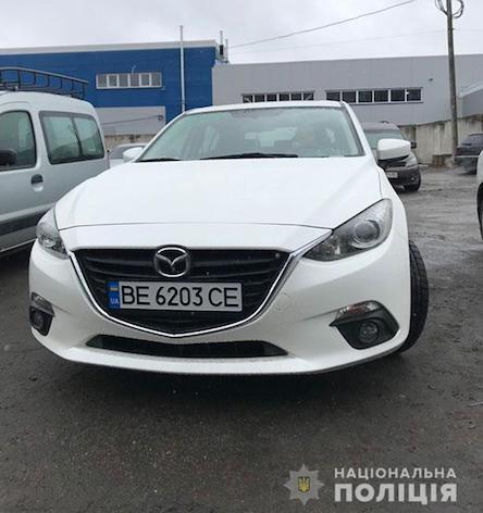 Фото новости: В Николаеве неизвестные угнали автомобиль Mazda Свежие новости: В Николаеве неизвестные угнали автомобиль Mazda