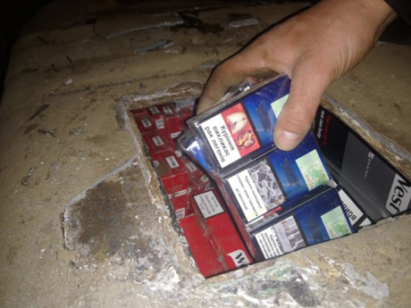 Свежие новости: Поляк пытался провезти через границу сигареты, спрятав их в топливный бак грузовика