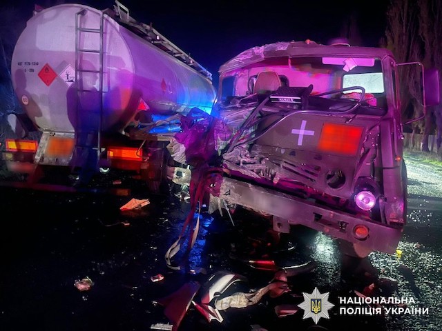 Свежие новости: На Миколаївщині в ДТП за участі двох вантажівок загинув пасажир КамАзу