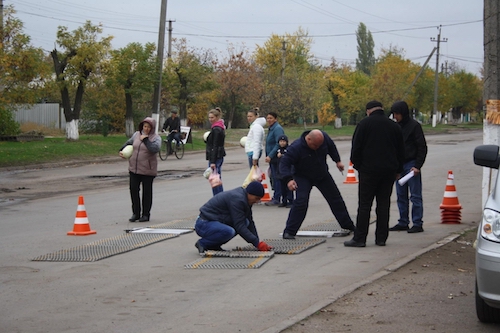 Свежие новости: Кухта заявил, что грузовики сахарного завода в Витовском районе разрушают новое покрытие снигиревской трассы