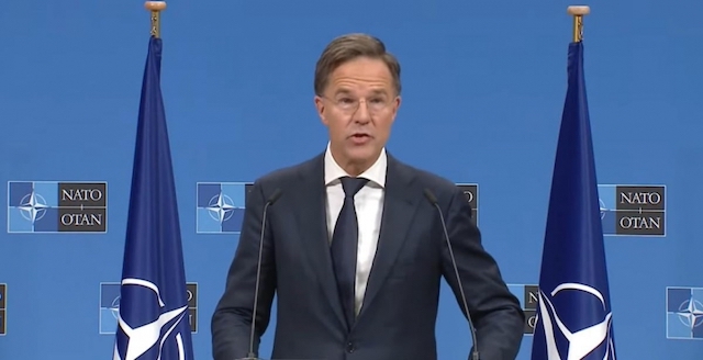 Свежие новости: Генсек НАТО попередив Трампа про «жахливу загрозу» через мирний план щодо України, - FT