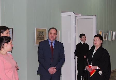 Свежие новости: Вознесенськ. Відкриття виставки «Нео-каліграфія» в музеї Є.А.Кібріка