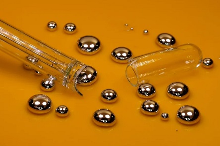 Свежие новости: Под Херсоном девочка, поссорившись с родителями, выпила ртуть и умерла