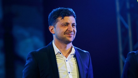 Свежие новости: Зеленский поздравил украинцев с наступающей Пасхой и призвал отпраздновать ее дома